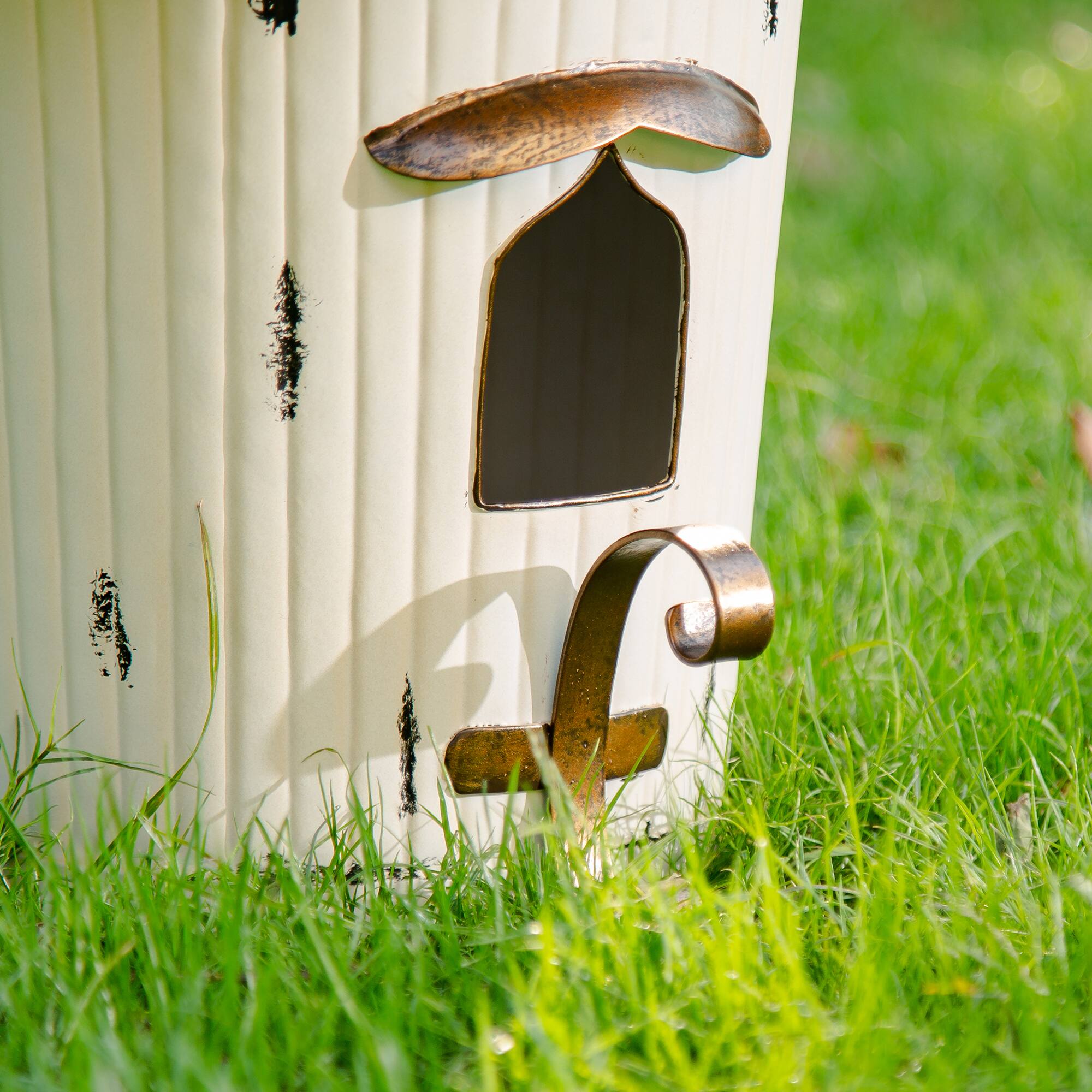 Glitzhome® 30" White Pagoda Metal Birdhouse